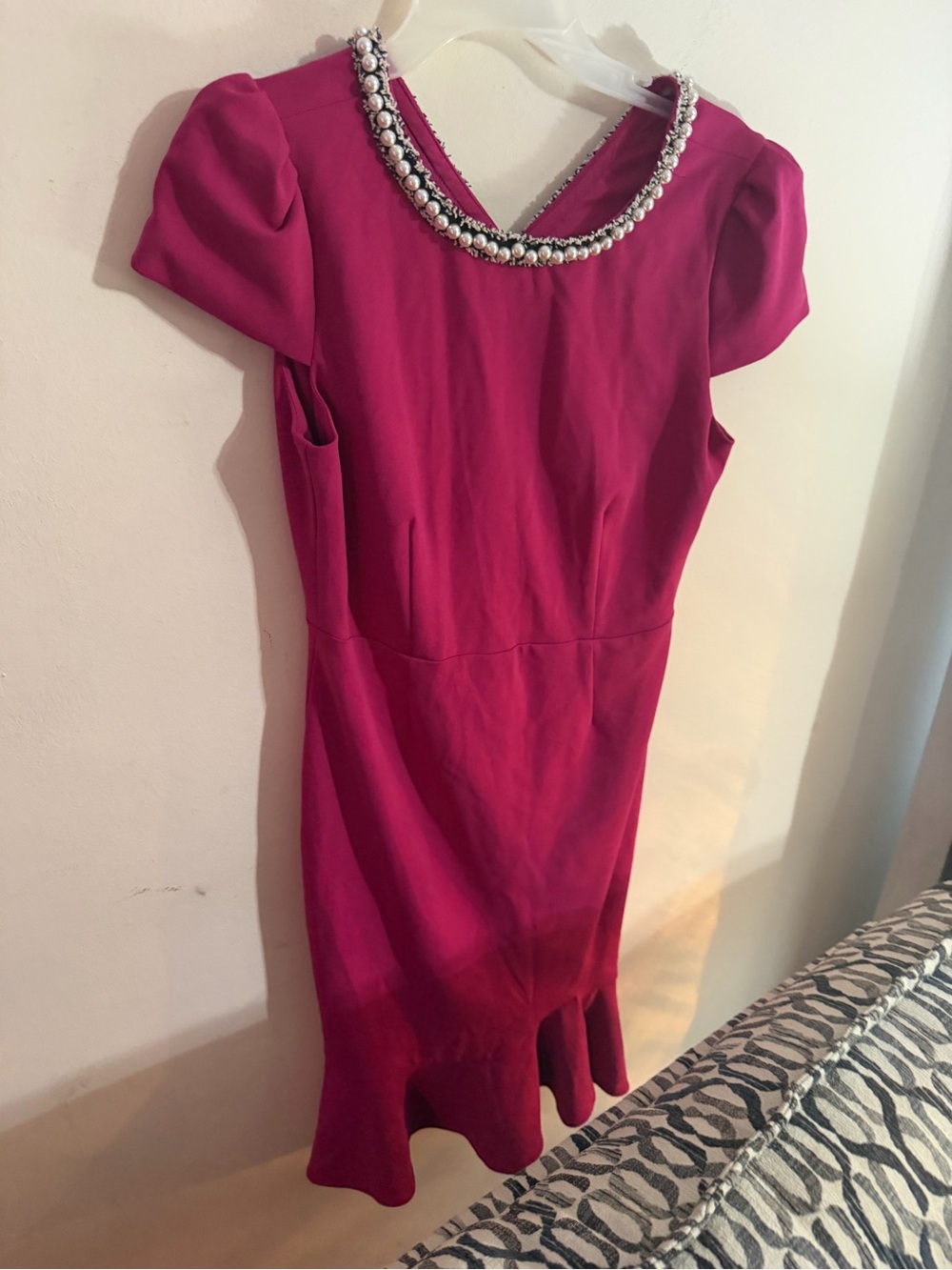 Betsey Johnson Size 10 Fuchsia Jewel-Neck Sheath Dress